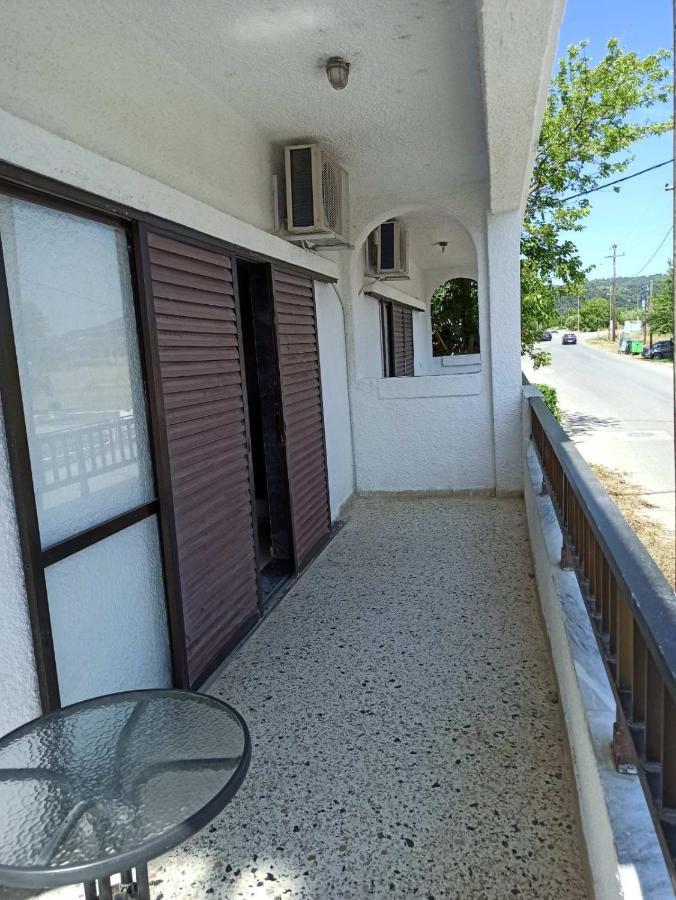 George'S Apartments Skala Fourkas Bagian luar foto