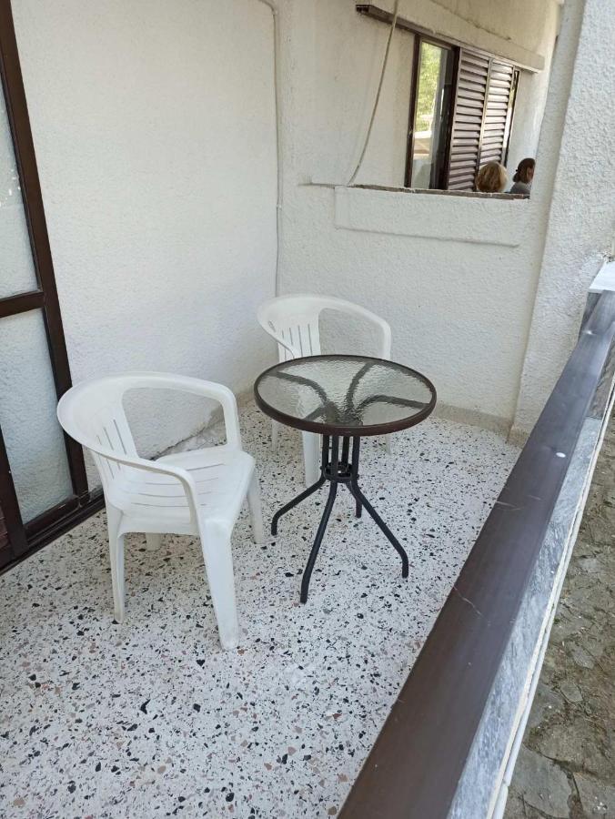George'S Apartments Skala Fourkas Bagian luar foto